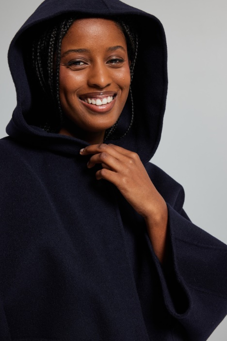 Mantella con cappuccio