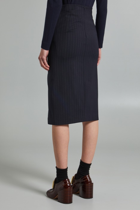 Falda de tubo con abertura