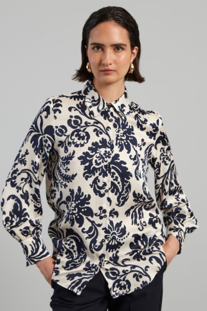 Shiny viscose shirt Intrend - 3