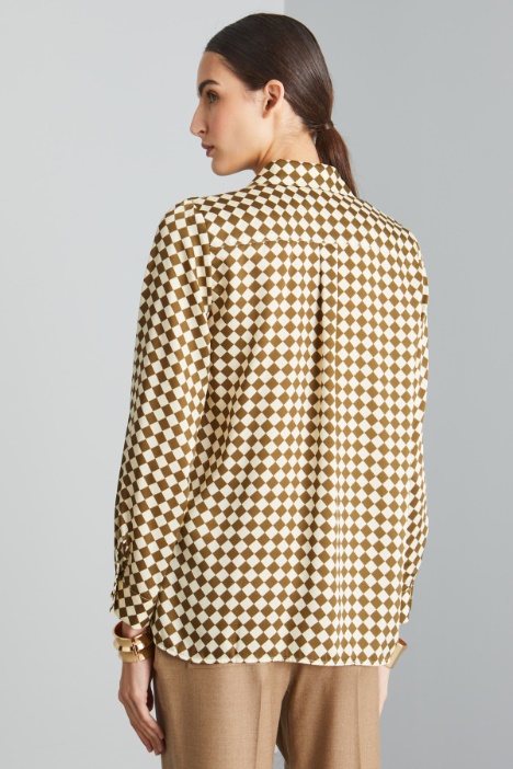 Camicia con stampa all over