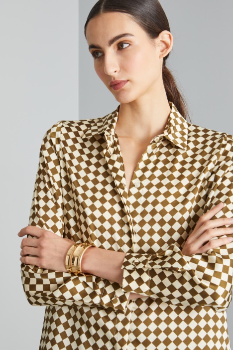 Camicia con stampa all over