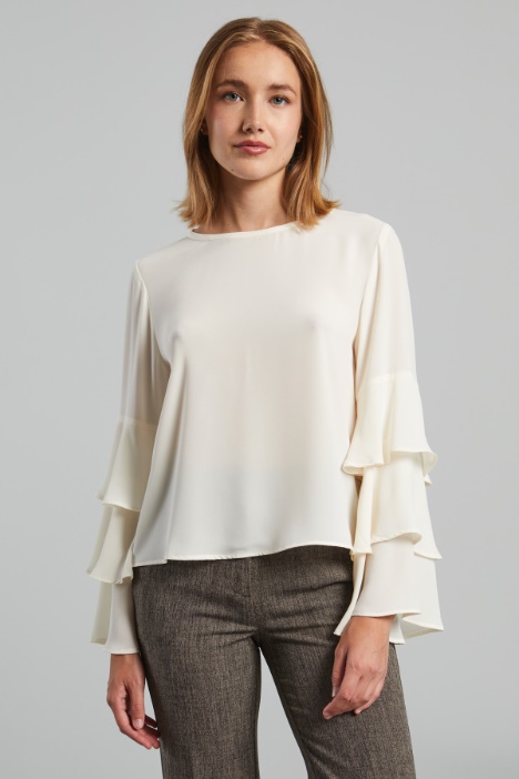 Blusa con maniche a campana Intrend