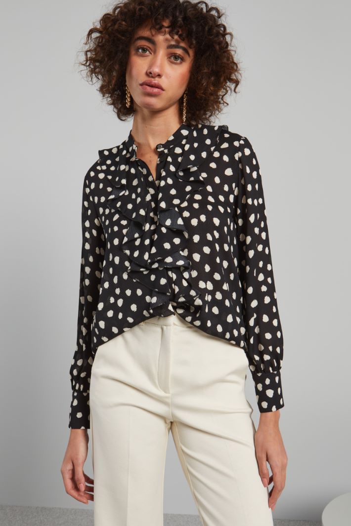 Ruffle crepon blouse Intrend - 3