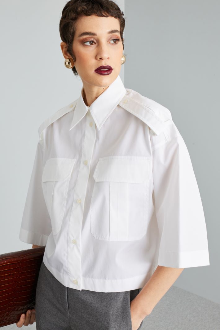 Cropped shirt with pockets Intrend - 4