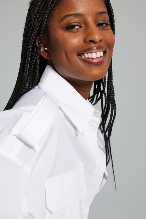 Camisa cropped with bolsillos