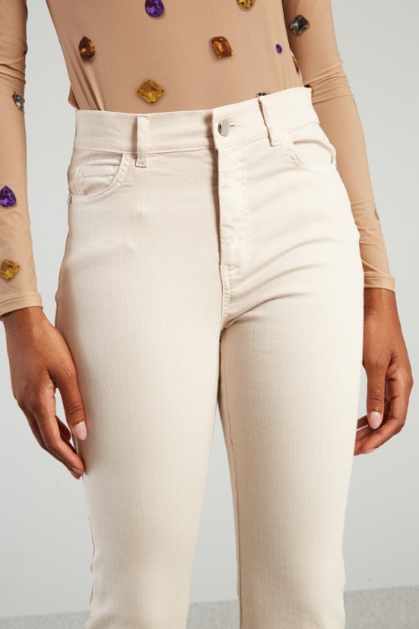 Pantaloni flare in bull