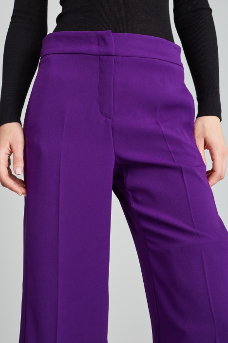 Pantaloni cropped flare
