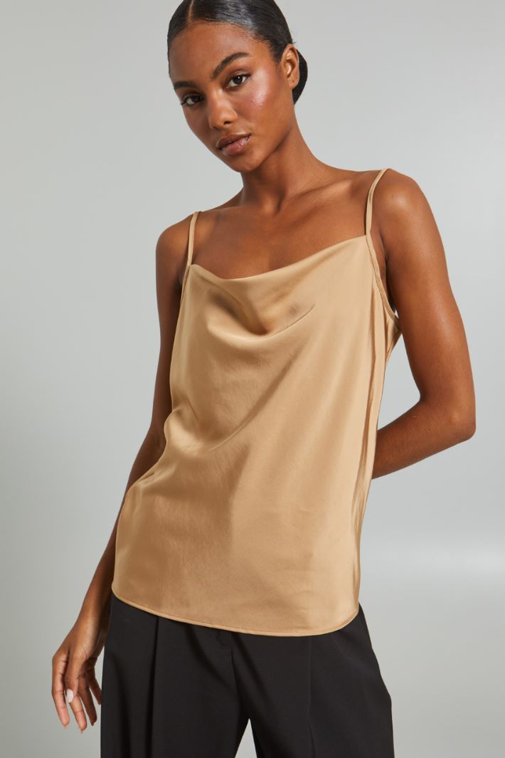 Draped neck top Intrend - 4