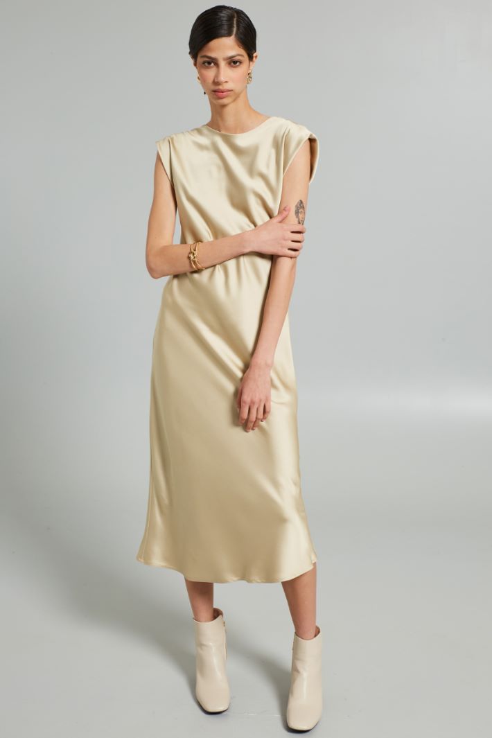 Midi satin dress Intrend