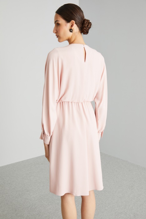 Abito con corpino drappeggiato