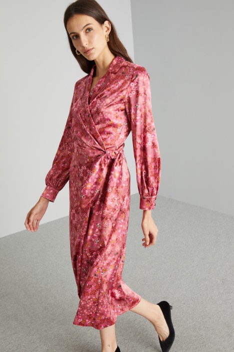 Abito a portafoglio in raso