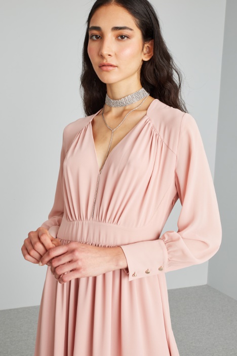 Vestido con manga largas