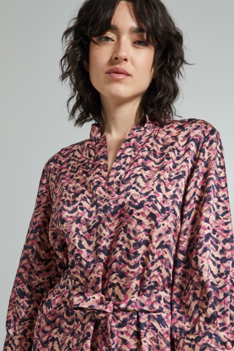 Abito stampato con cintura