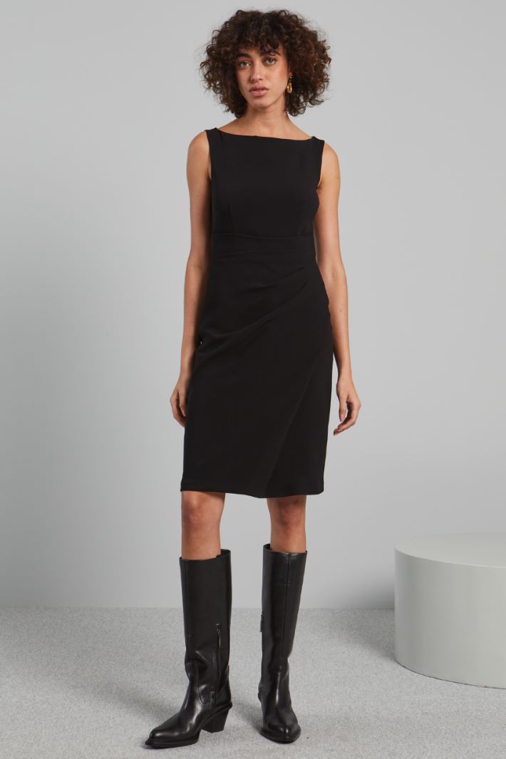 Sleeveless cady sheath dress Intrend