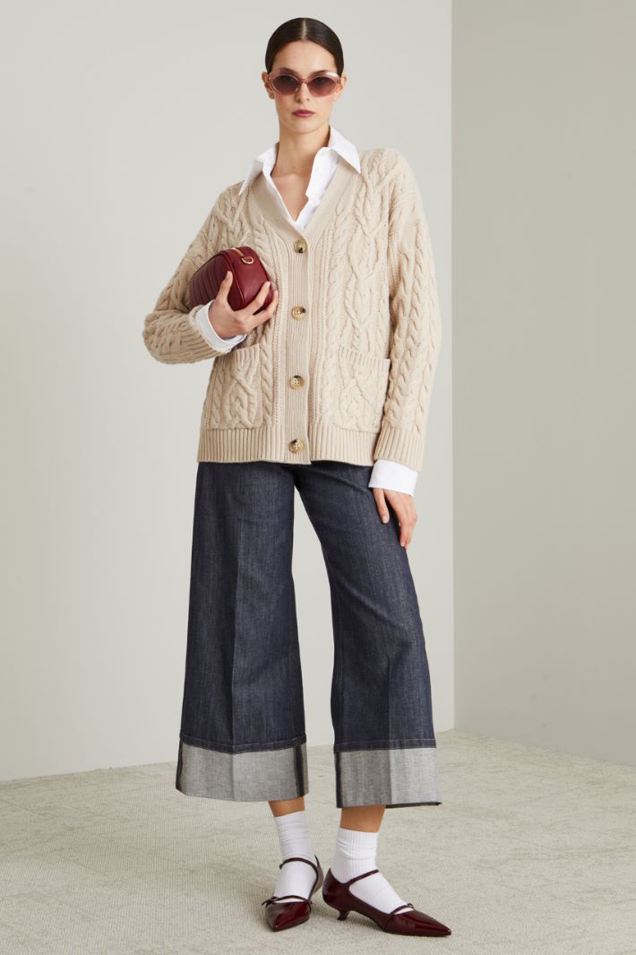 Cardigan over a trecce - ECRU - Intrend