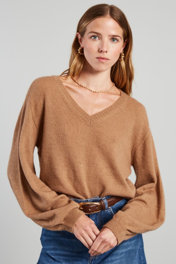 Cropped V-neck sweater Intrend - 3