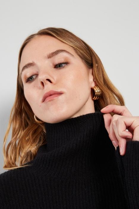 Maglia con collo alto