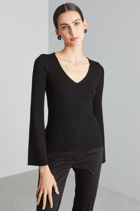 Fitted sweater with flat ribbing Intrend