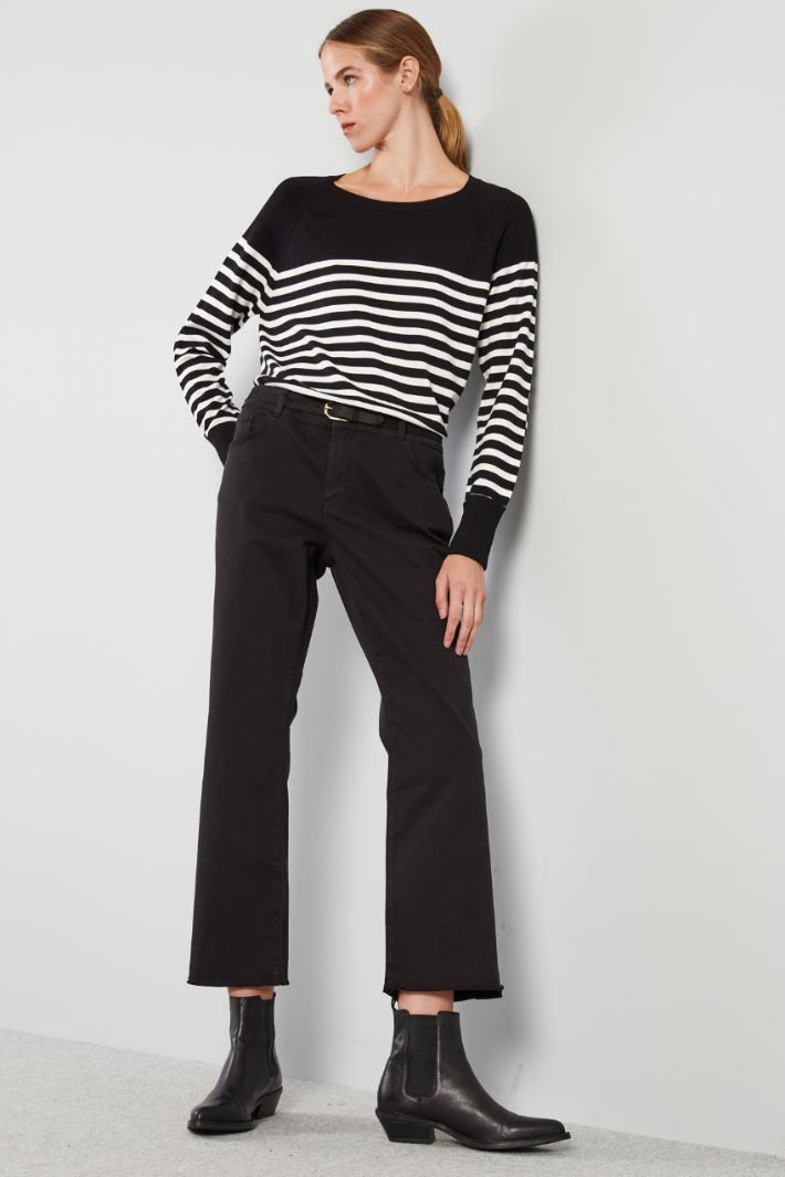 Sweater with turned-up sleeves Intrend