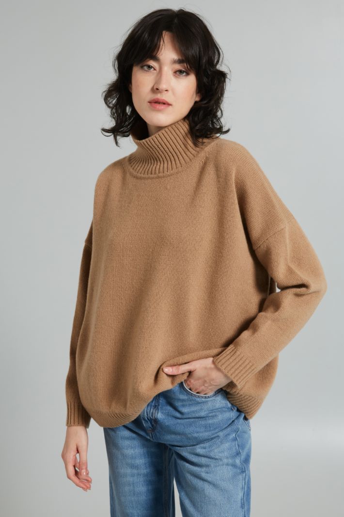 Oversized high neck sweater Intrend - 3