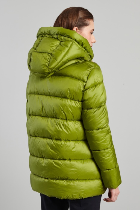 Imbottito in raso con cappuccio