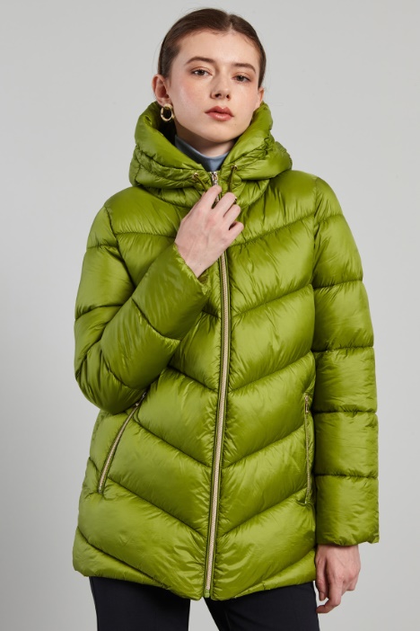 Imbottito in raso con cappuccio