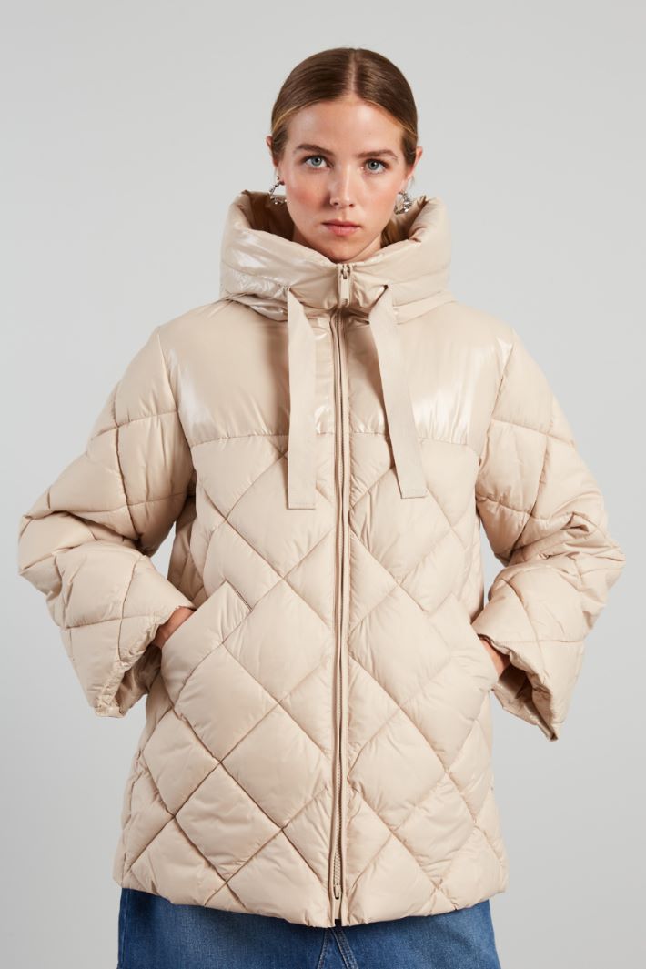 Padded coat with shiny insert Intrend - 3