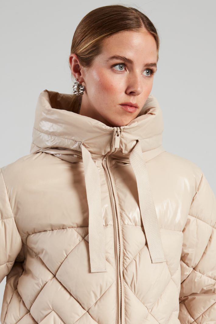 Padded coat with shiny insert Intrend - 4