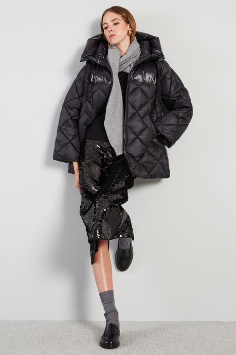 Padded coat with shiny insert Intrend