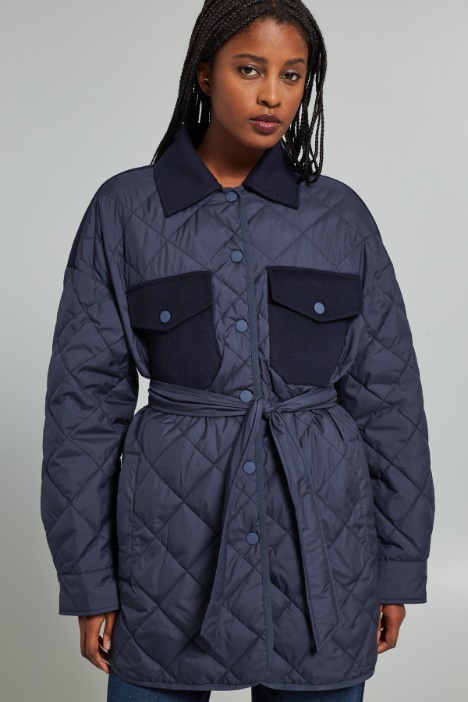 Imbottito con dettagli in panno