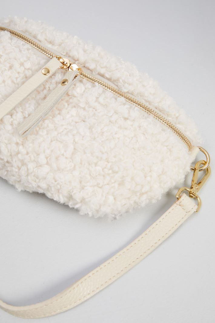 Bouclé beltbag Intrend - 4