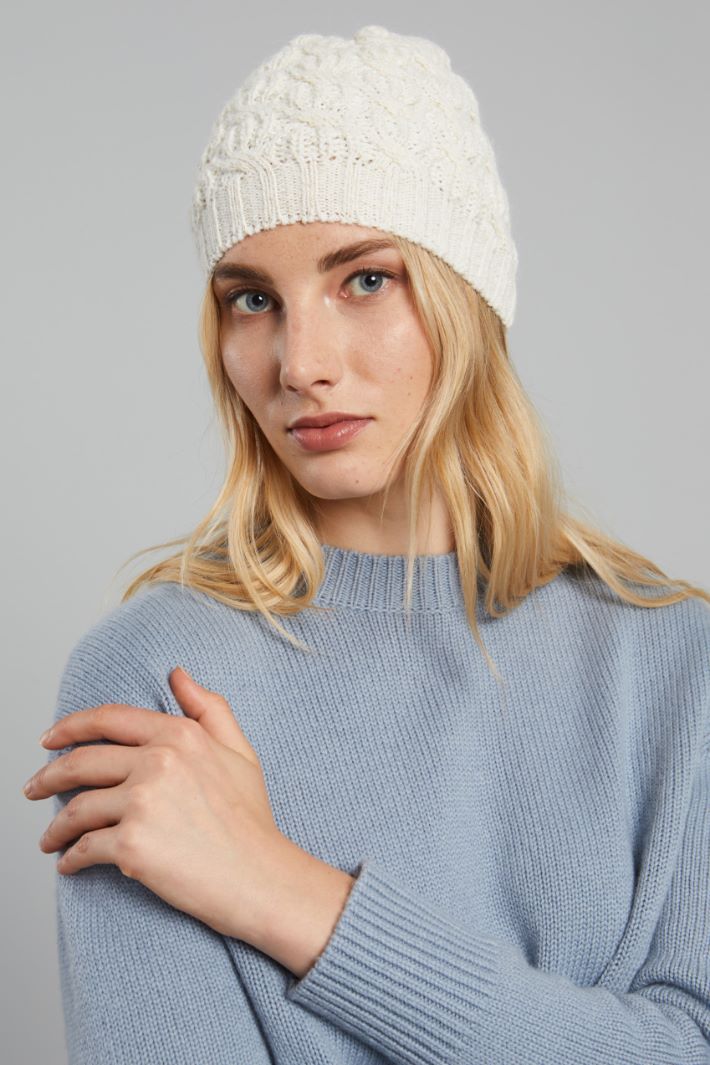 Cable-knit beanie hat Intrend - 2