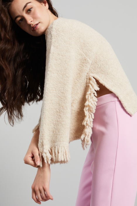 Maglia in lana con frange