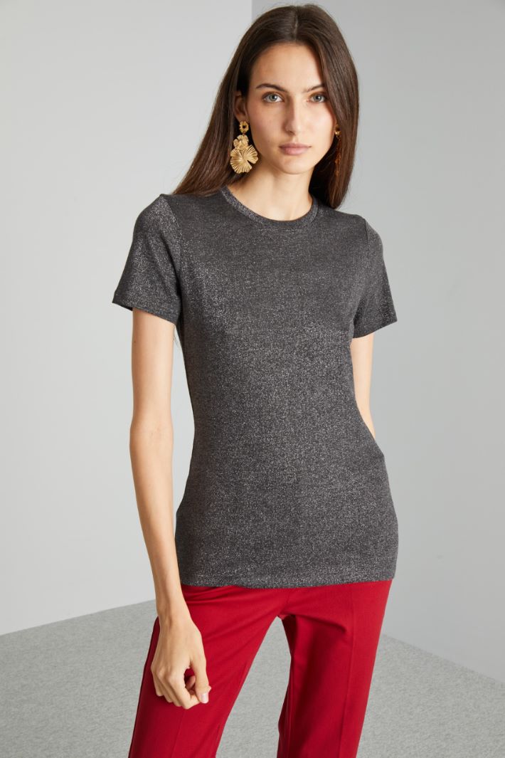 Fitted lamé T-shirt Intrend - 3