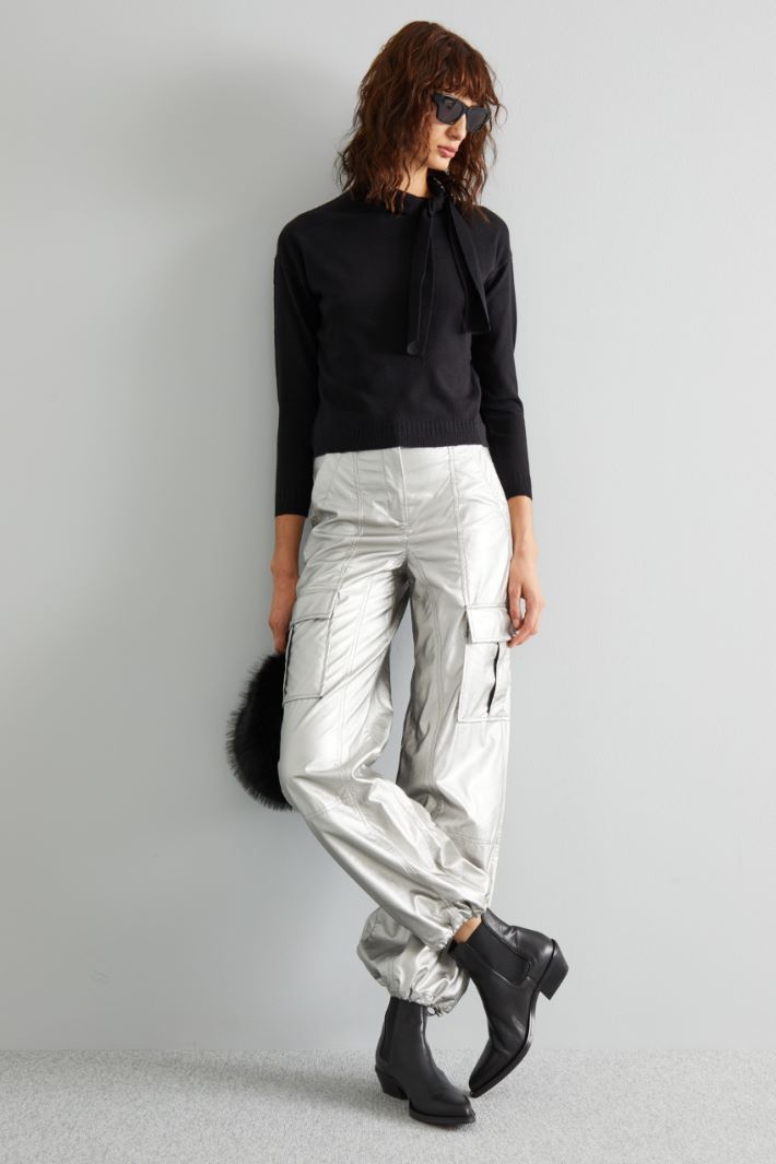 Laminated trousers Intrend