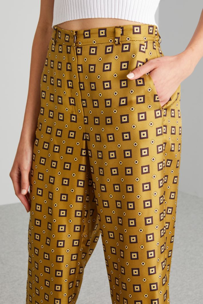 Printed silk trousers Intrend - 4