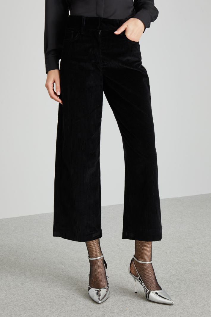 Wide-fit velvet trousers Intrend - 2