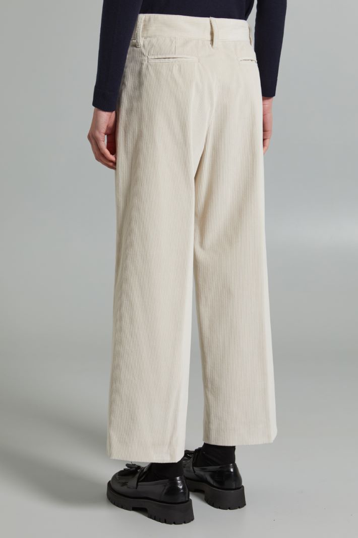 Wide-fit velvet trousers Intrend - 2