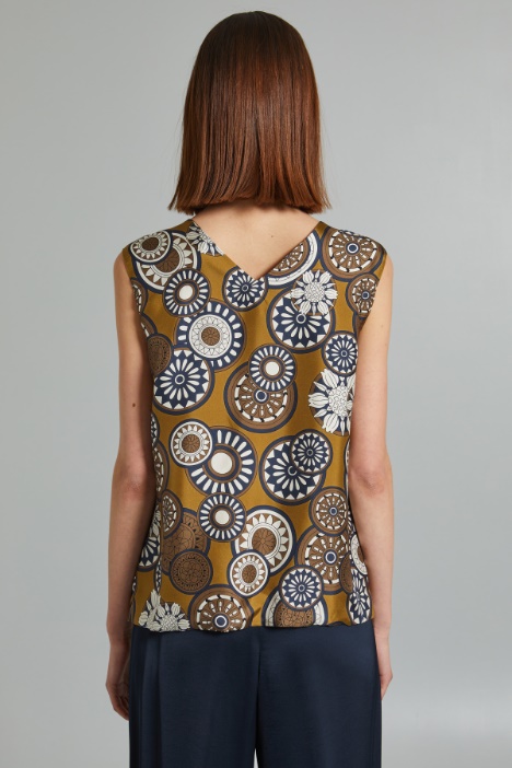 Top reversibile in seta stampata