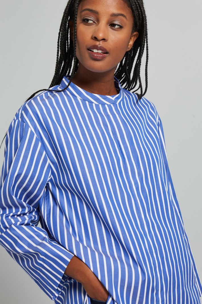 Long poplin shirt Intrend - 4