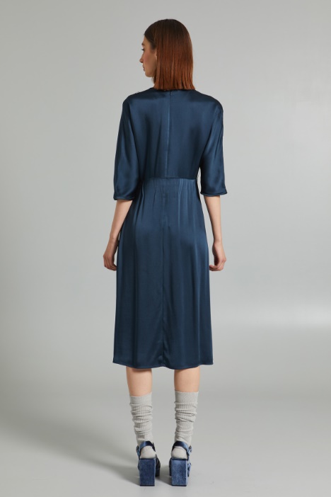 Abito in raso di viscosa