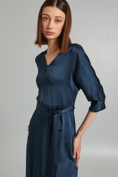 Abito in raso di viscosa