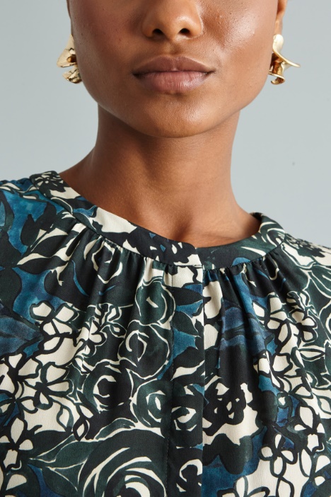 Vestido de crepé estampado