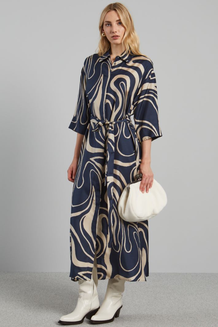 Long silk shirt dress Intrend