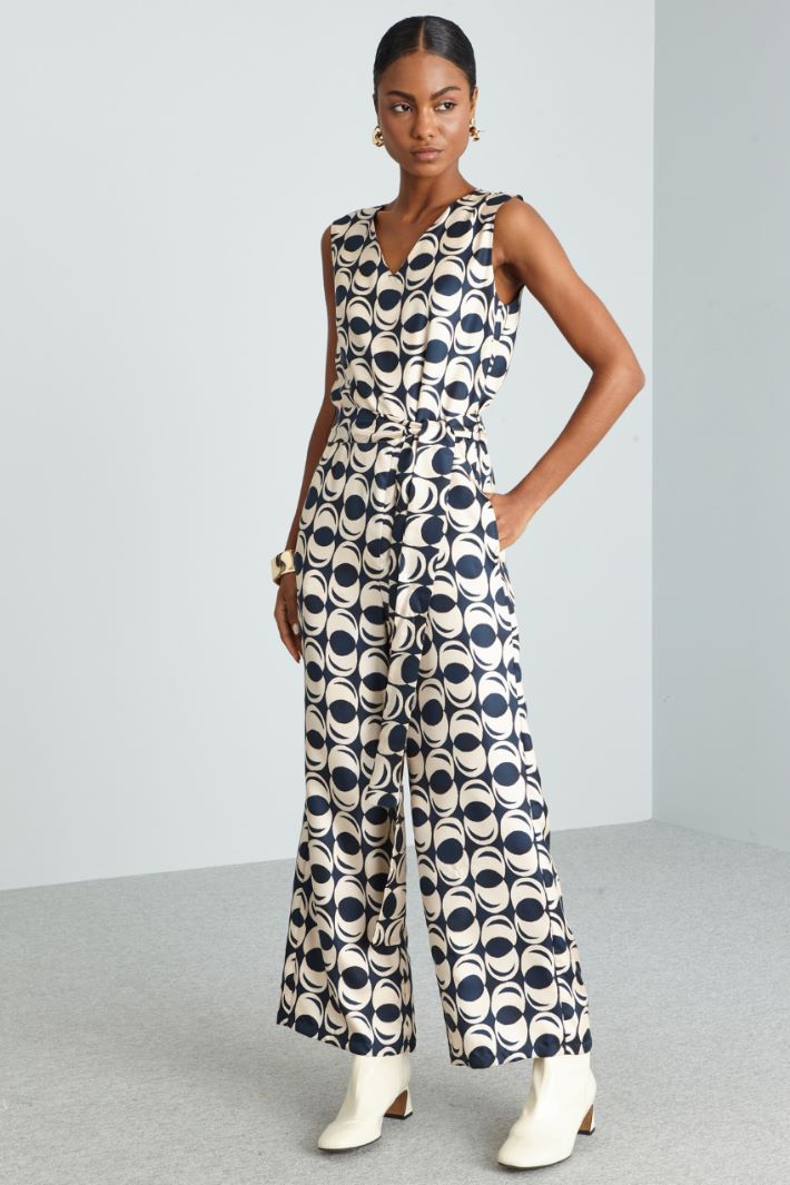 Printed silk twill jumpsuit Intrend - 3