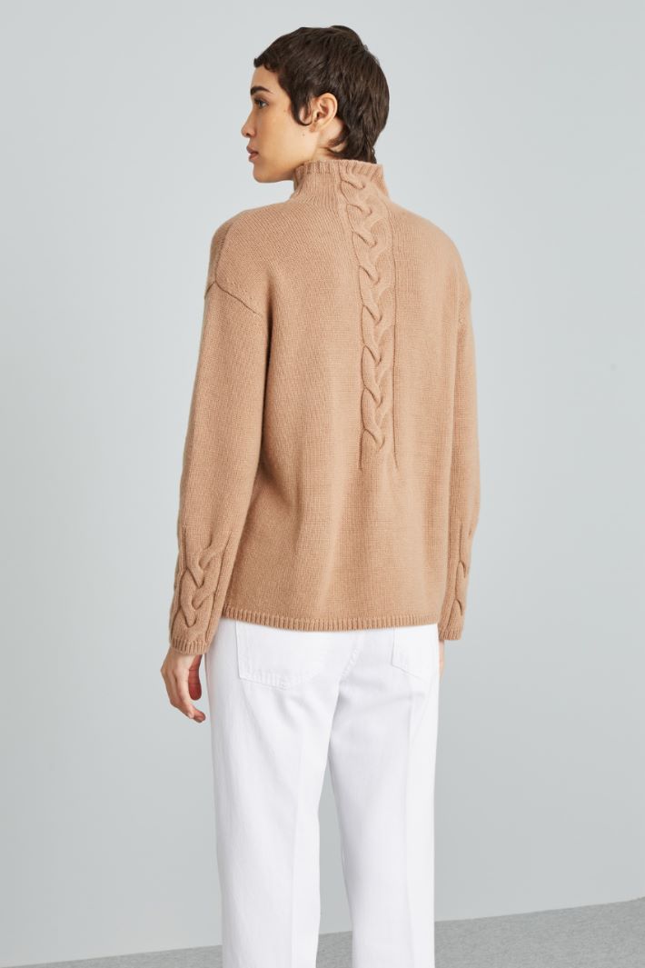 Cable-knit wool and cashmere polo-neck sweater Intrend - 2