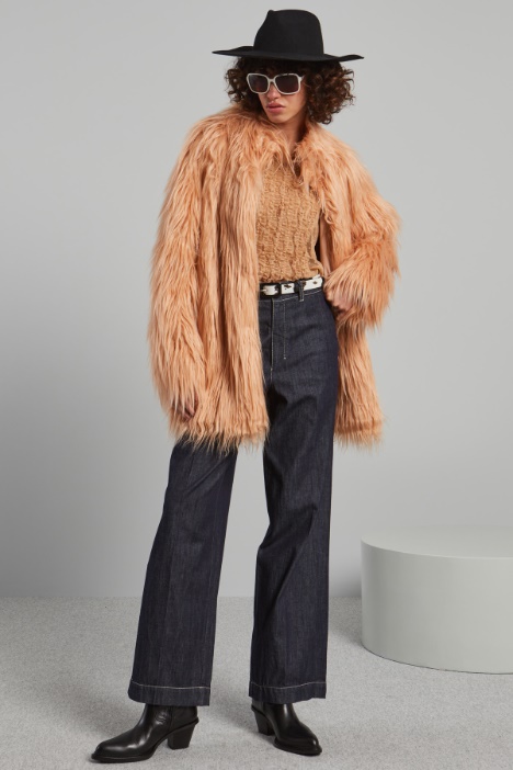 Furry plush coat Intrend