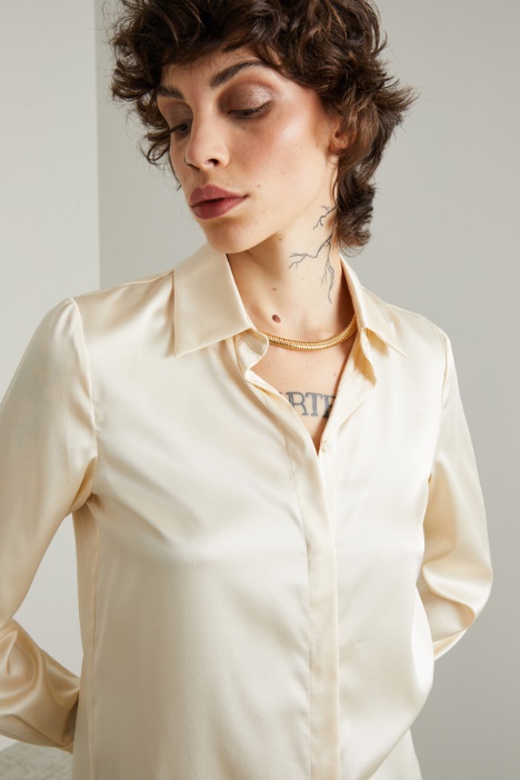 Camicia in raso di seta