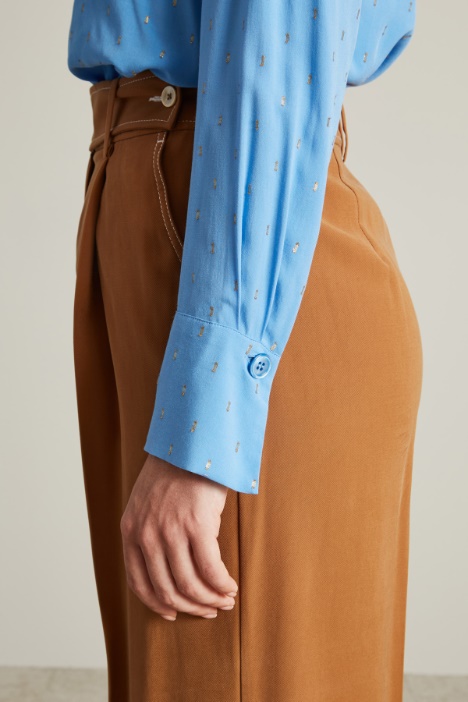 Blusa in fil coupé con piega