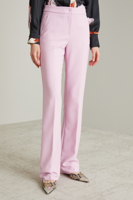 Pantalón acampanado de cady